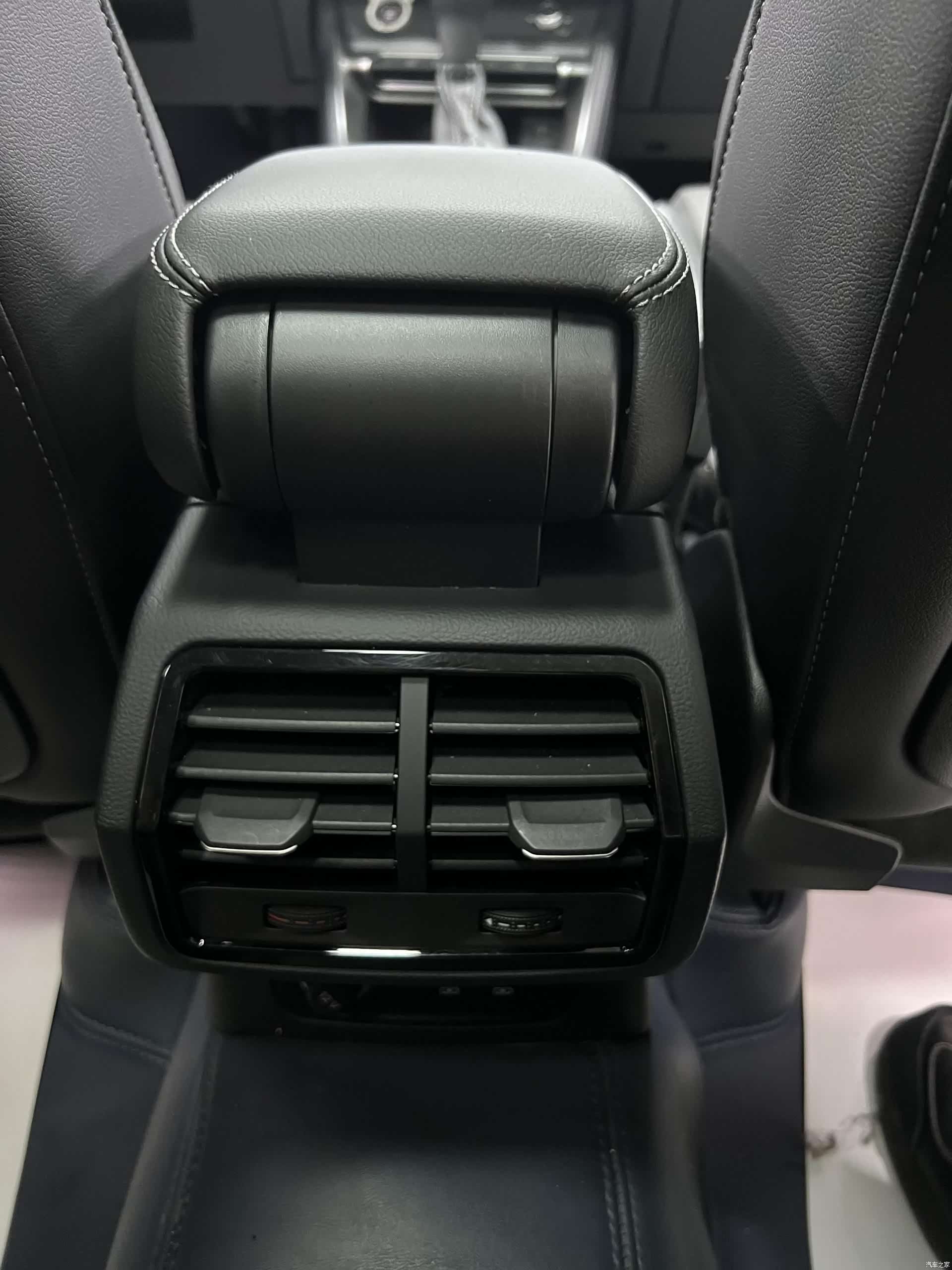 Audi Q3, 2023 17