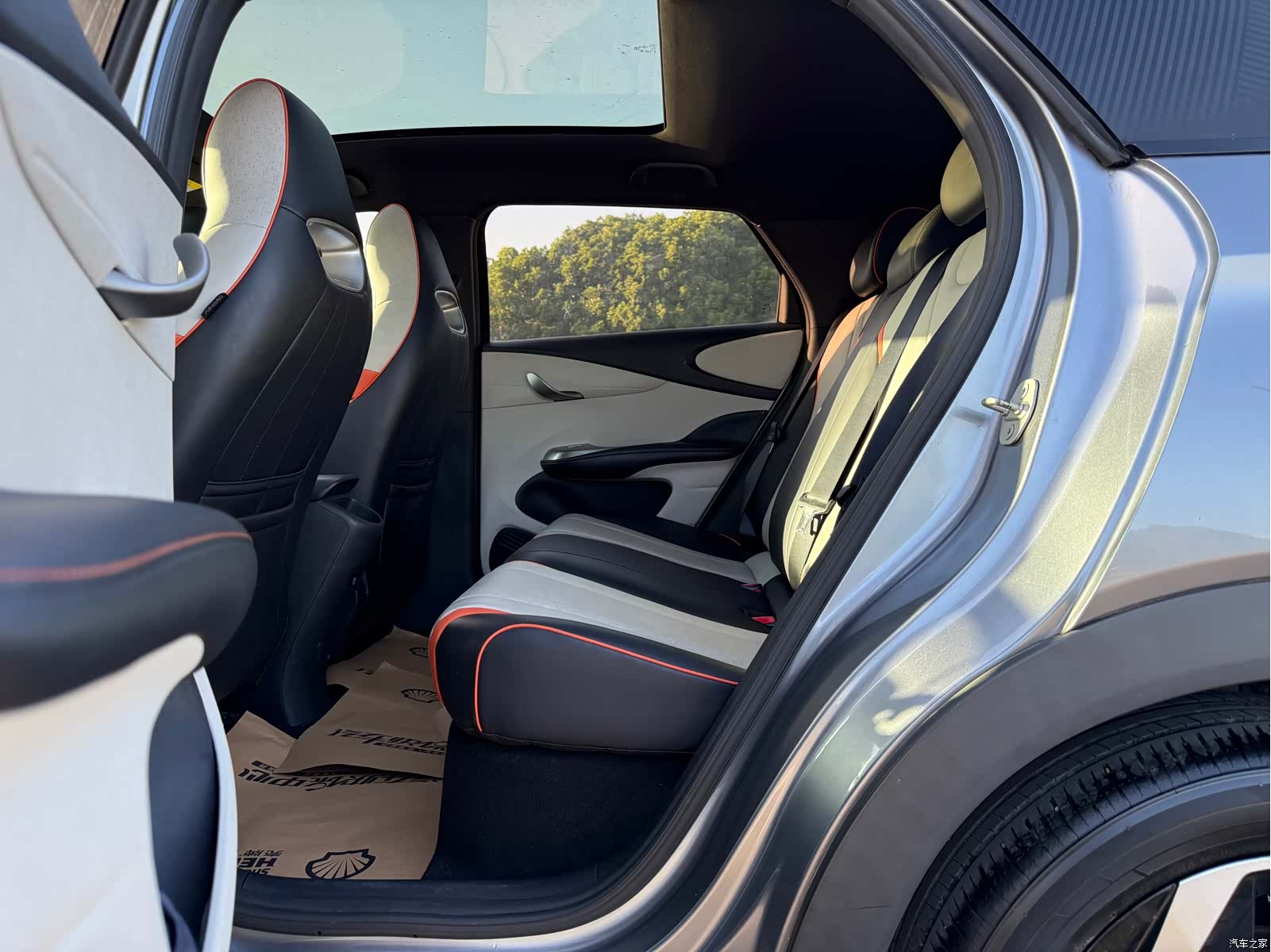 BYD Dolphin, 2022 9