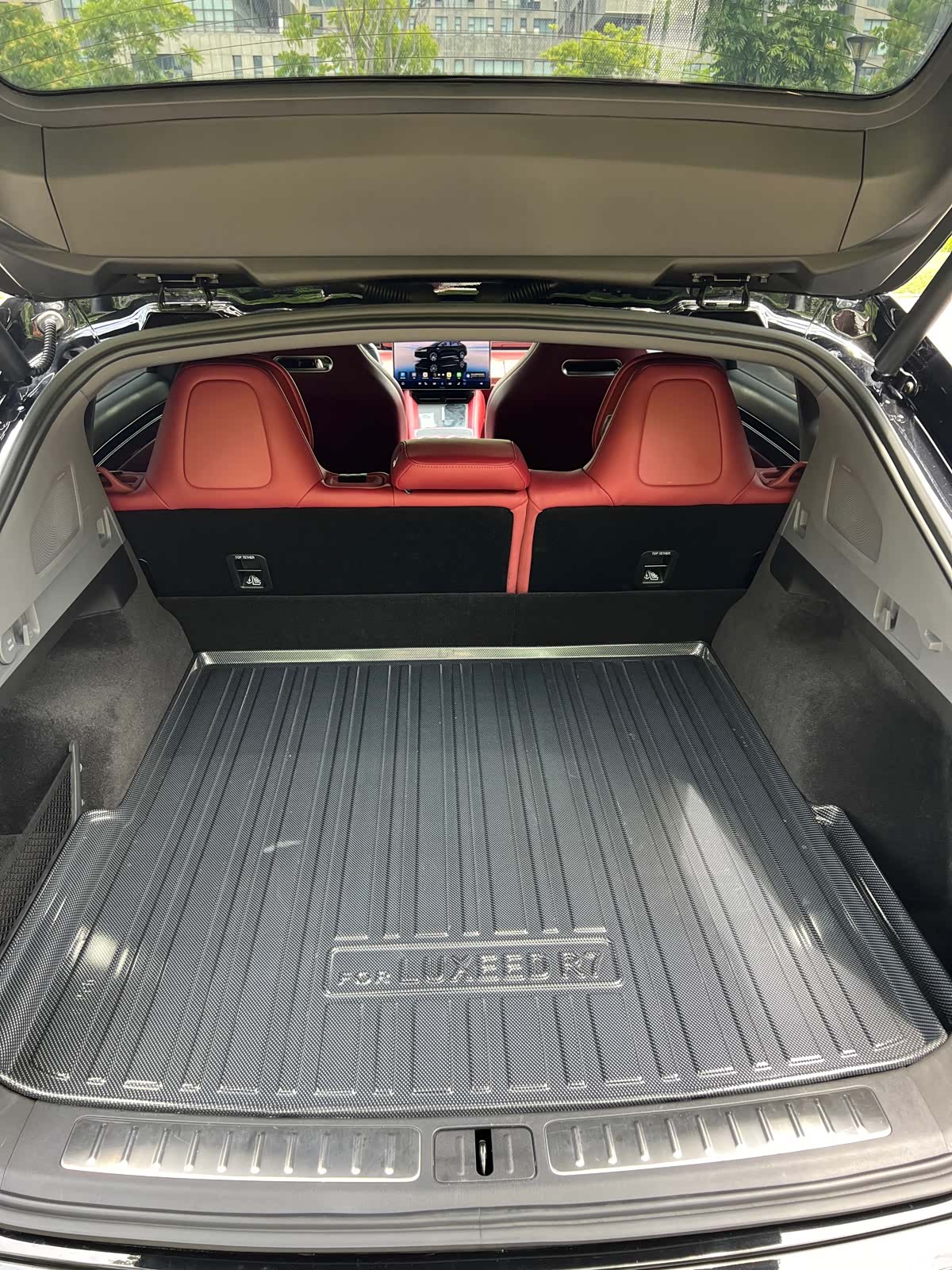 Luxeed R7, 2026 12
