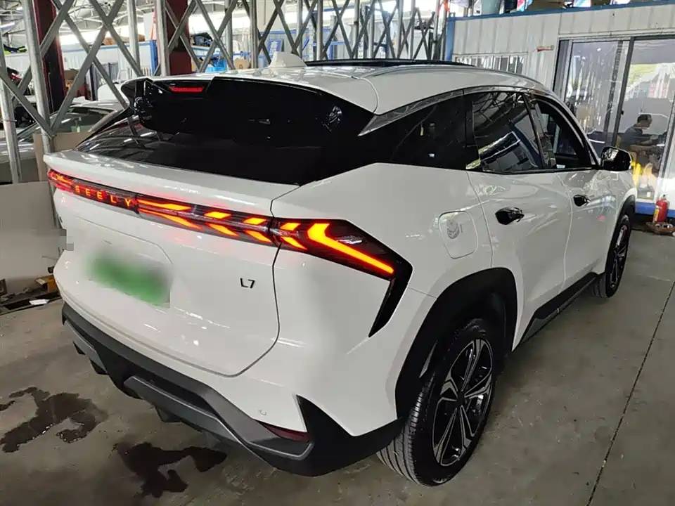 Geely Galaxy Galaxy L7