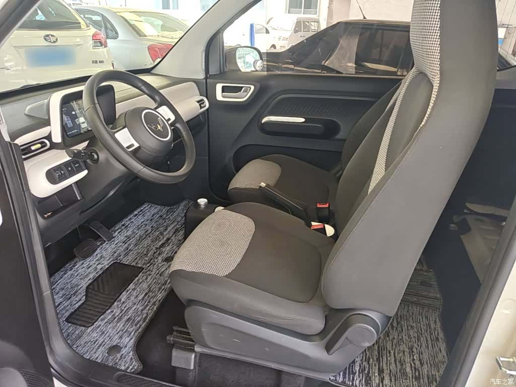 Wuling MINIEV, 2025 15