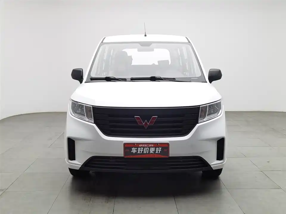 Wuling Wuling Hongguang PLUS