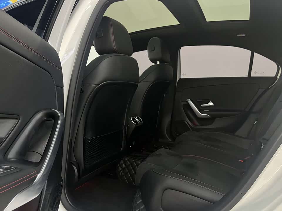 Mercedes-Benz Class A Mercedes-Benz Class A