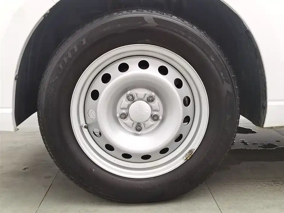 Wuling Wuling Hongguang PLUS