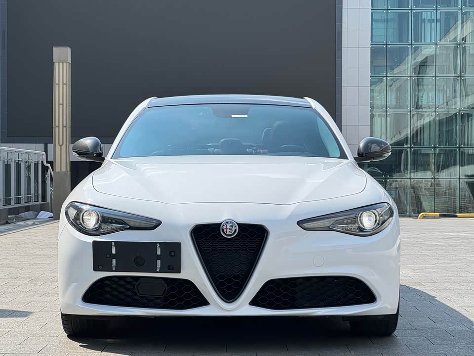 Alfa Romeo Giulia