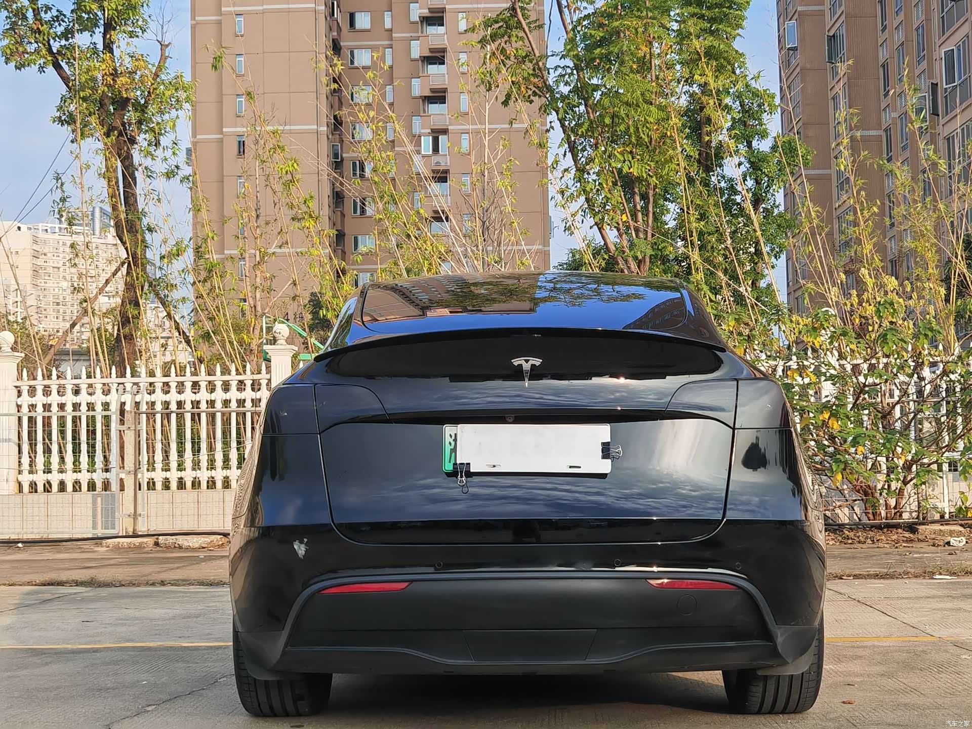 Tesla Model Y, 2022 все фото