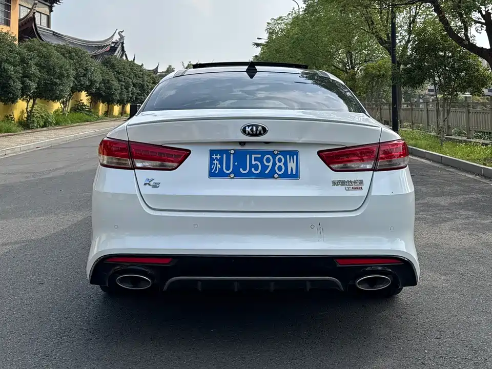 Kia K5