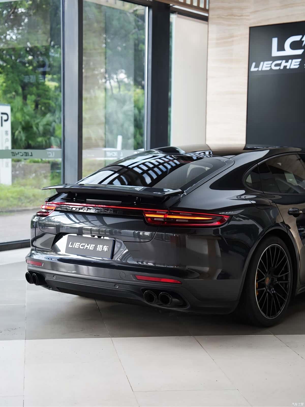 Porsche Panamera, 2017 7