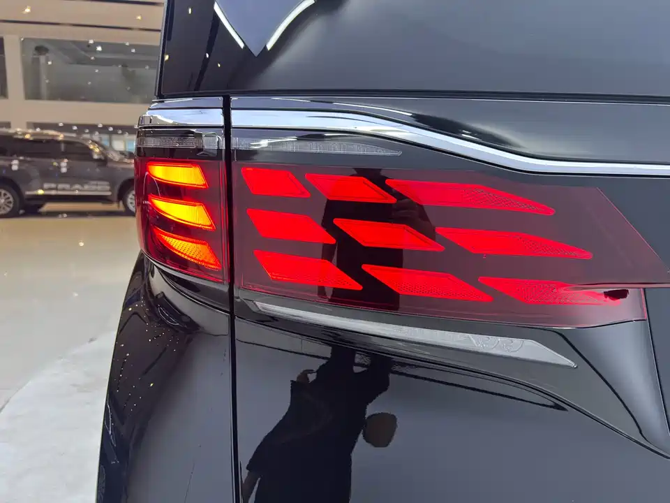 Toyota Elfa Toyota Elfa