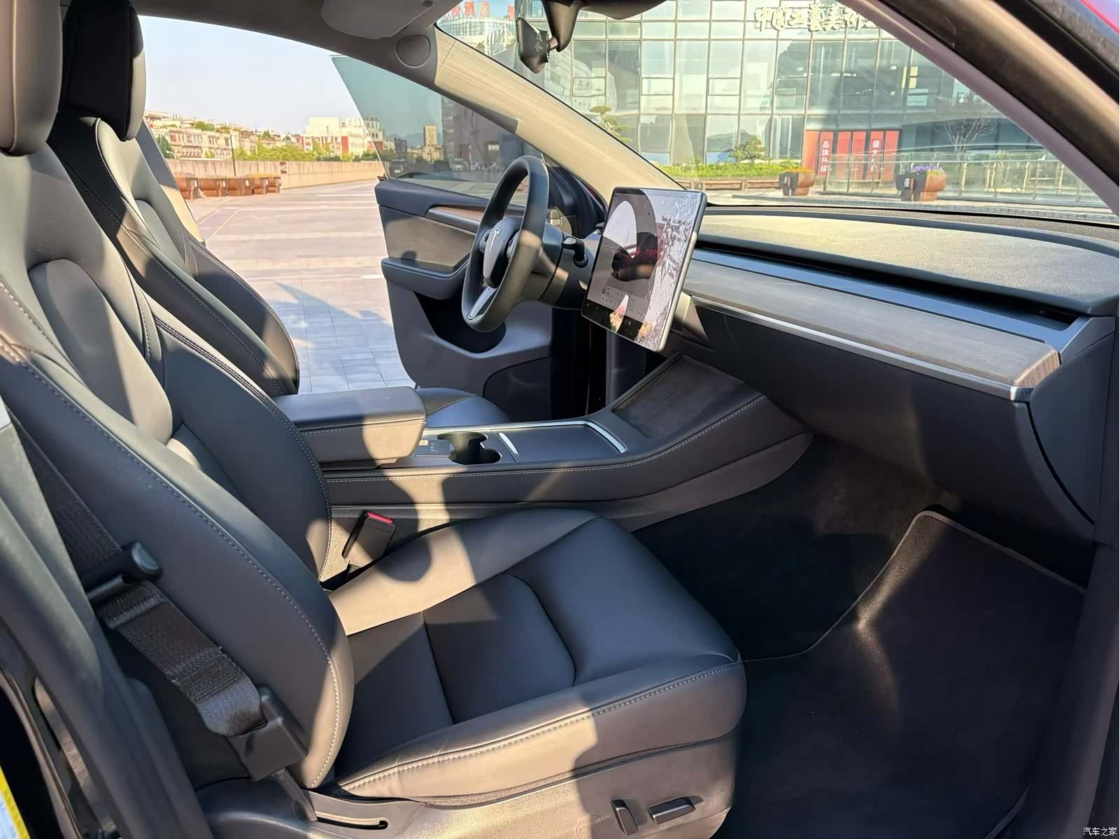 Tesla Model Y, 2022 8