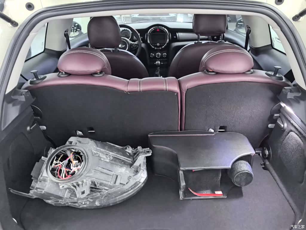 Mini Cooper, 2015 19