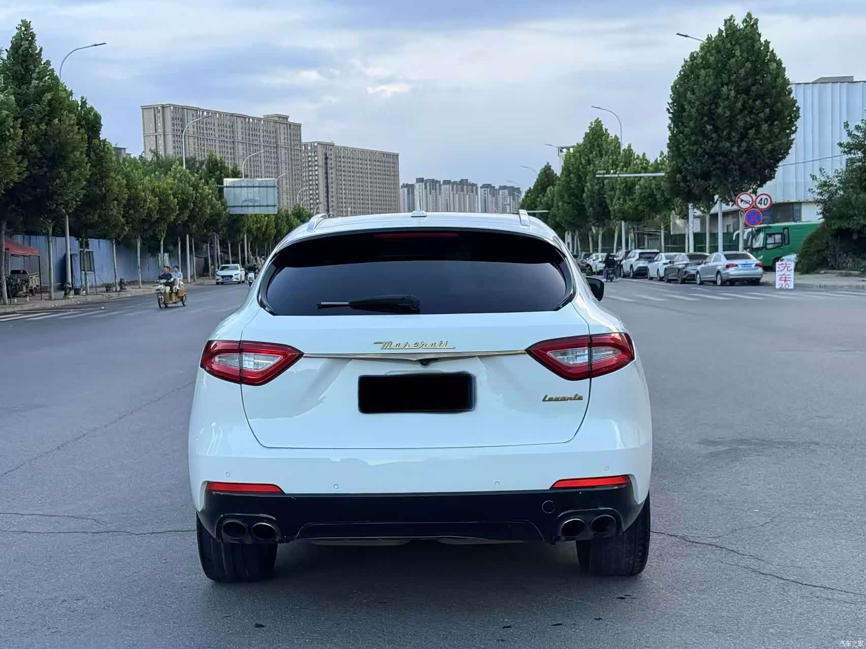 Maserati Levante, 2017 все фото