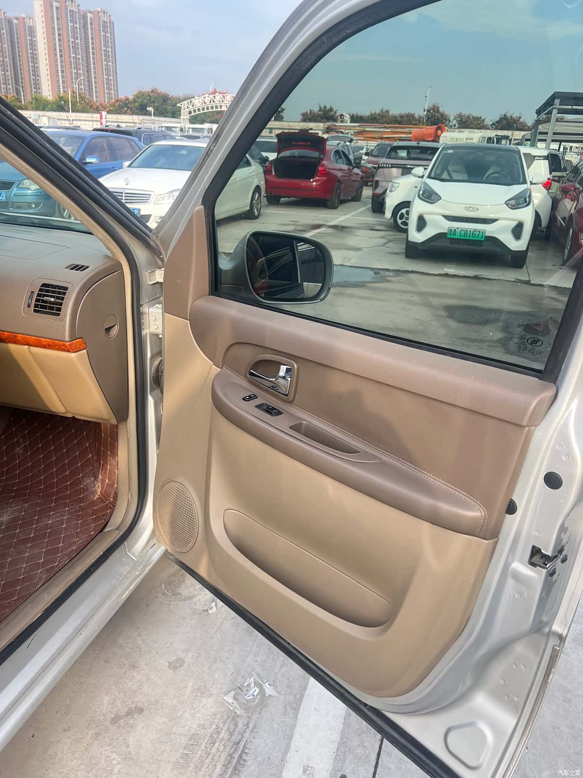 Buick GL8, 2011 7
