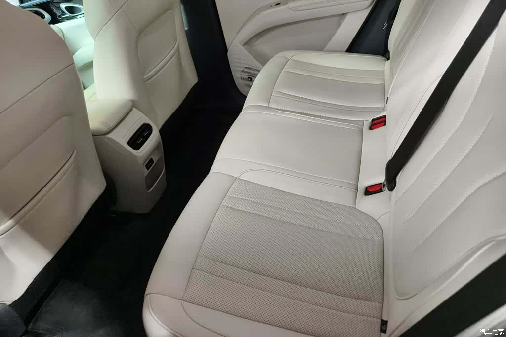 Geely Xingyuan, 2025 11