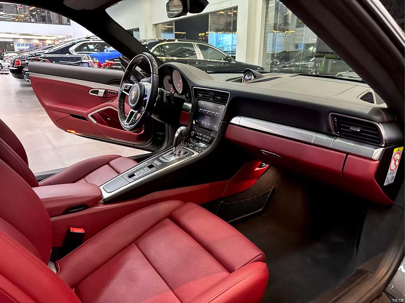 Porsche 911, 2018 9