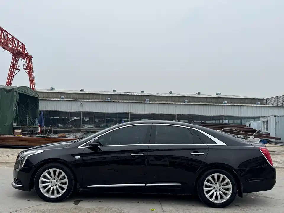 Cadillac XTS