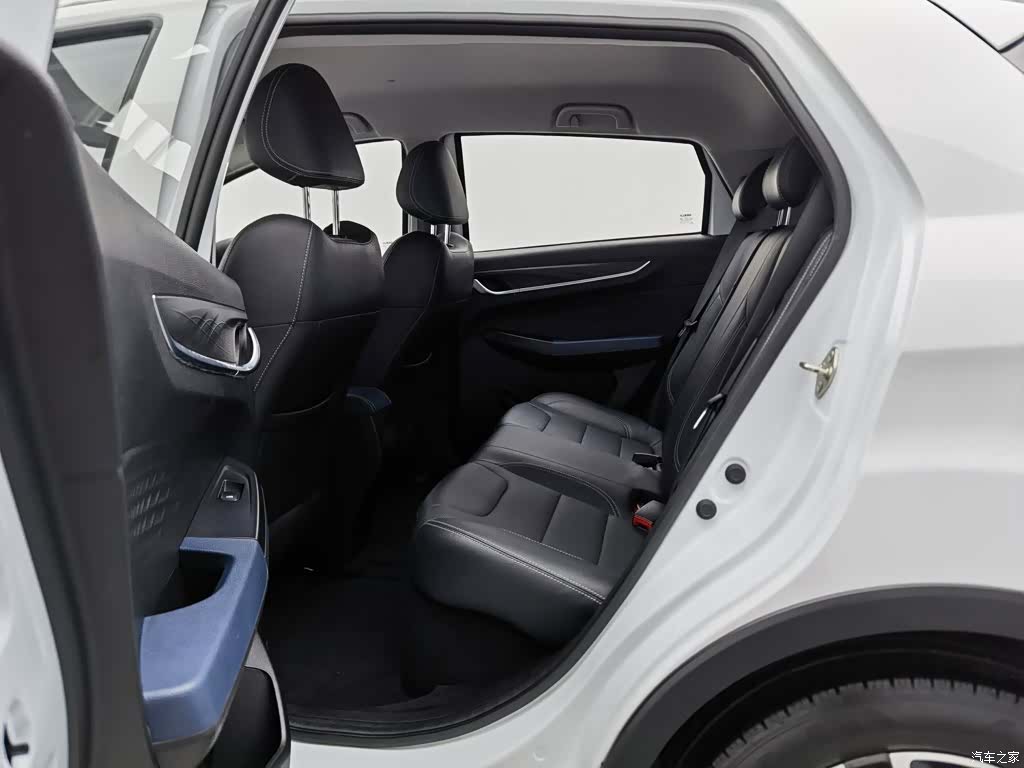 Geely EX3, 2022 15