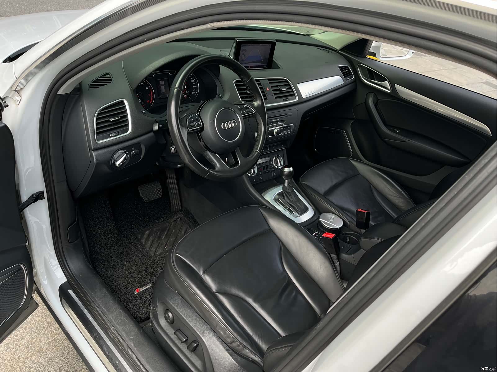 Audi Q3, 2016 10