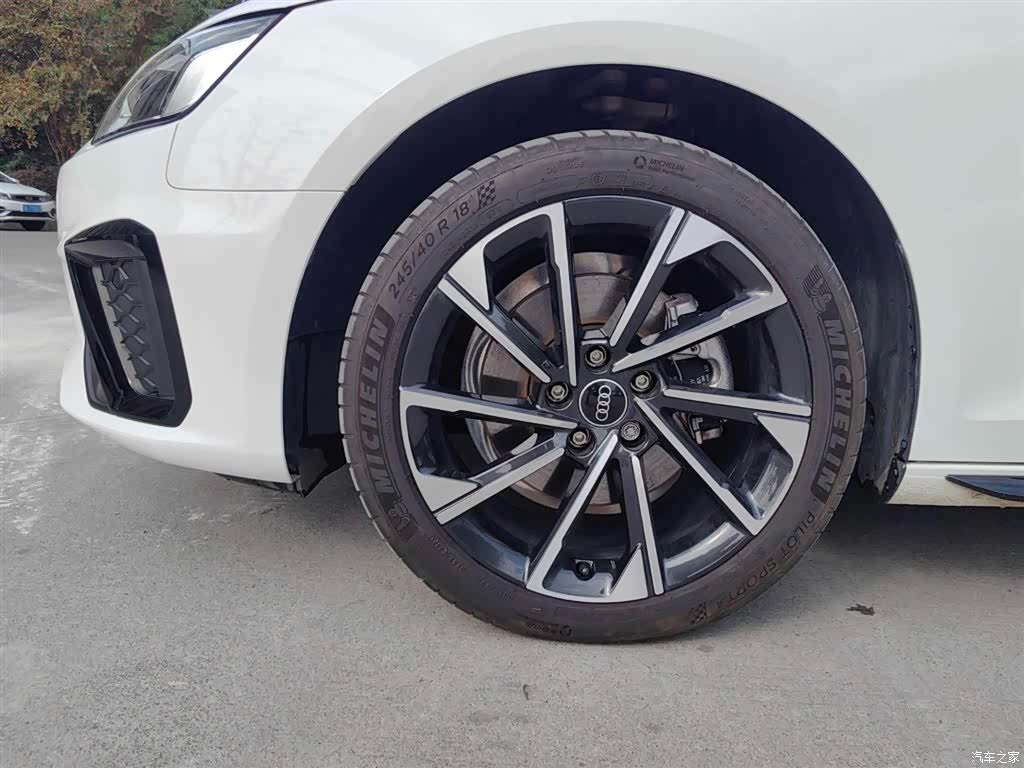 Audi A4L, 2023 14