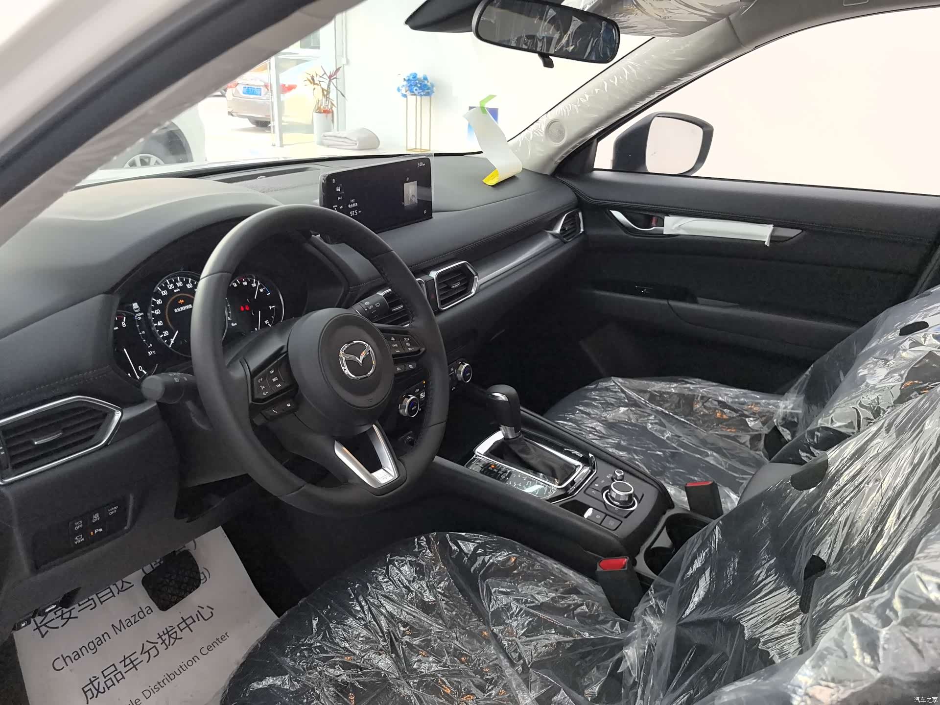 Mazda CX-5, 2025 все фото