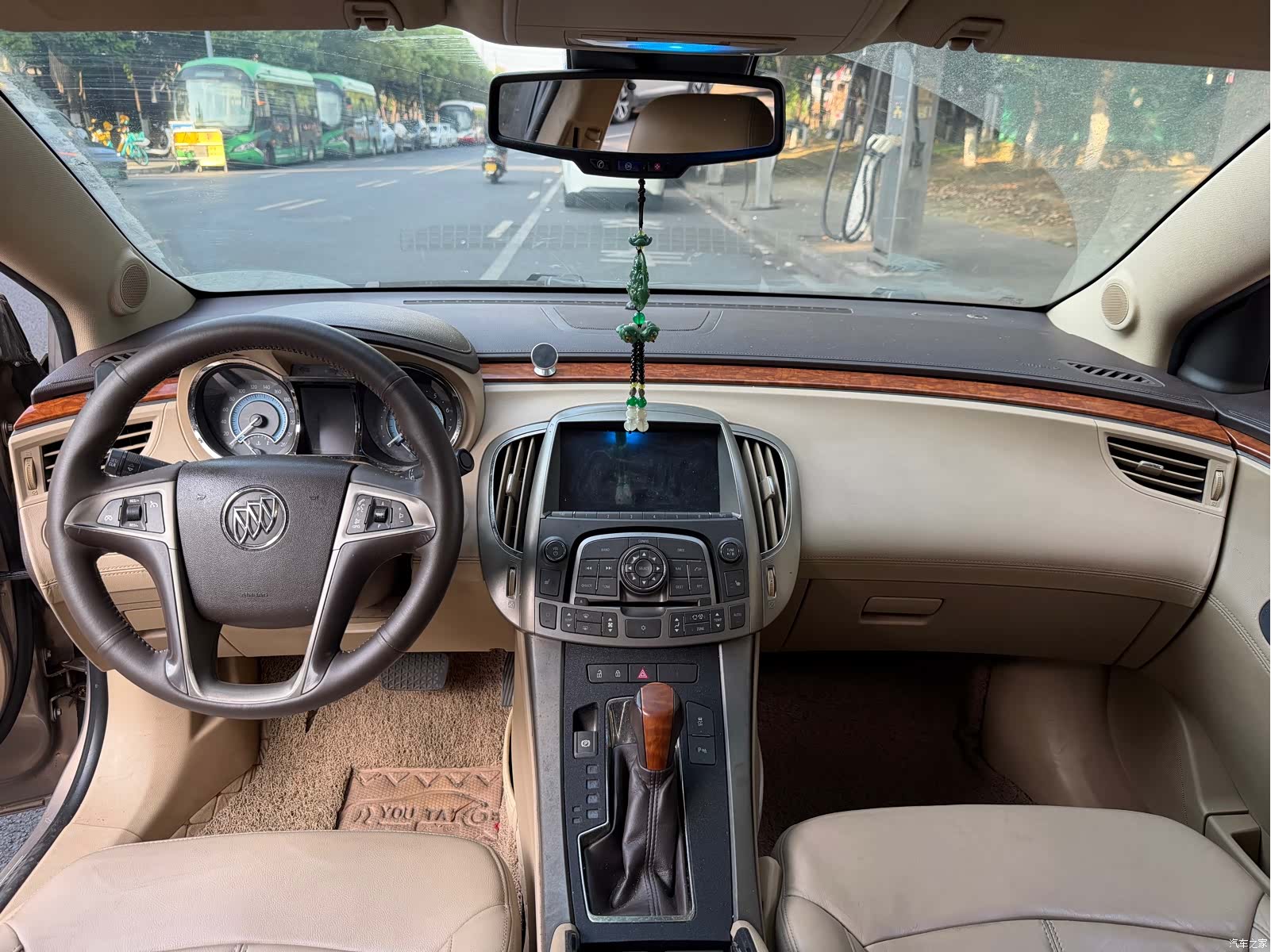 Buick LaCrosse, 2012 12