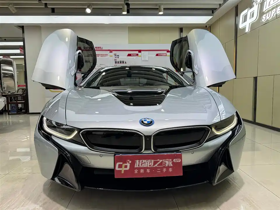 BMW i8