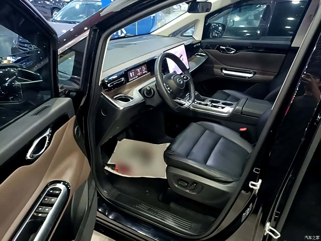 Trumpchi E8, 2024 16