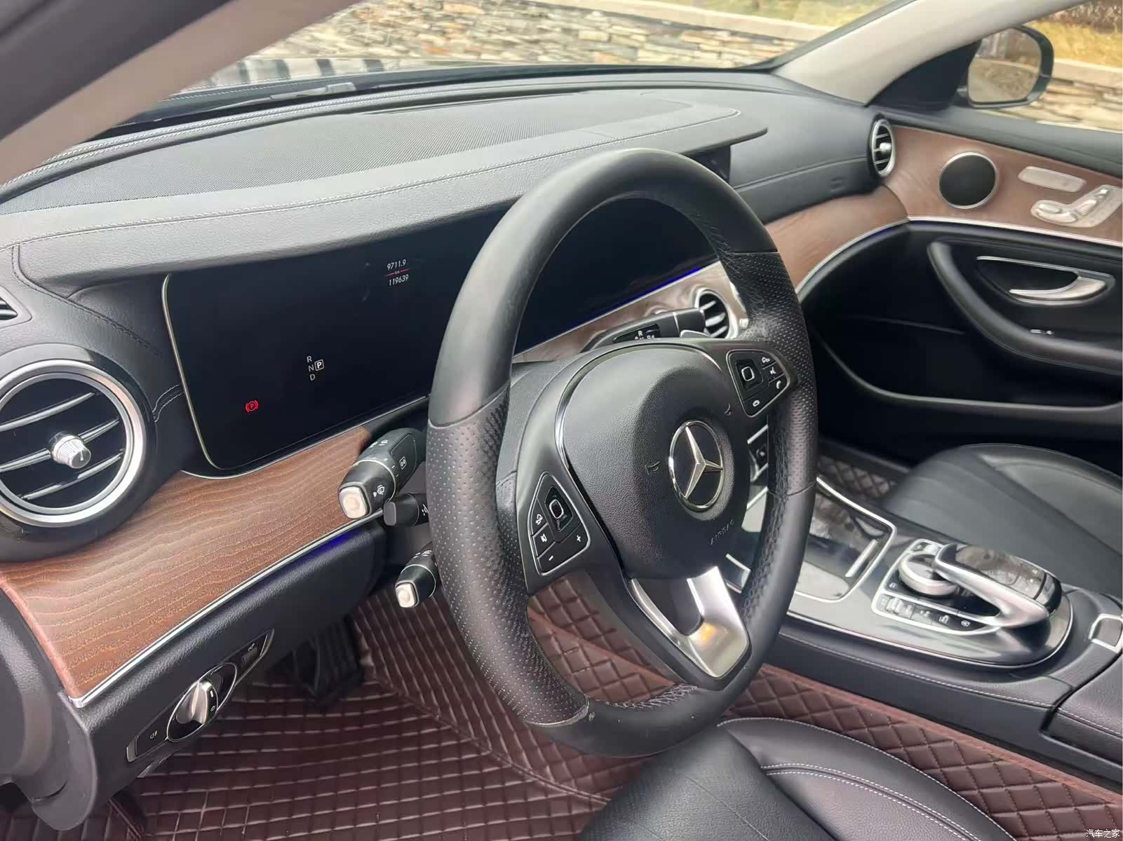 Mercedes-Benz E-Class, 2017 10