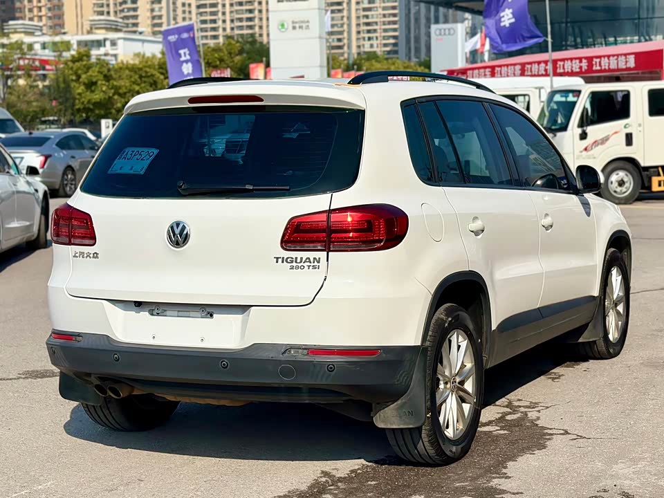 Volkswagen Tiguan