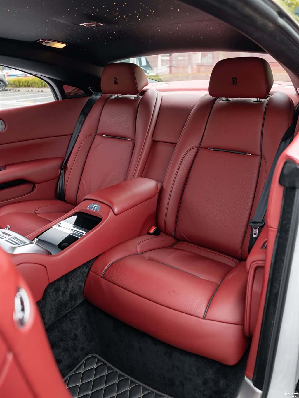 Rolls-Royce Wraith, 2017 21