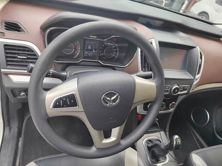 BAIC Huansu H3 2017 1.5L МКПП shu shi tian chuang ban