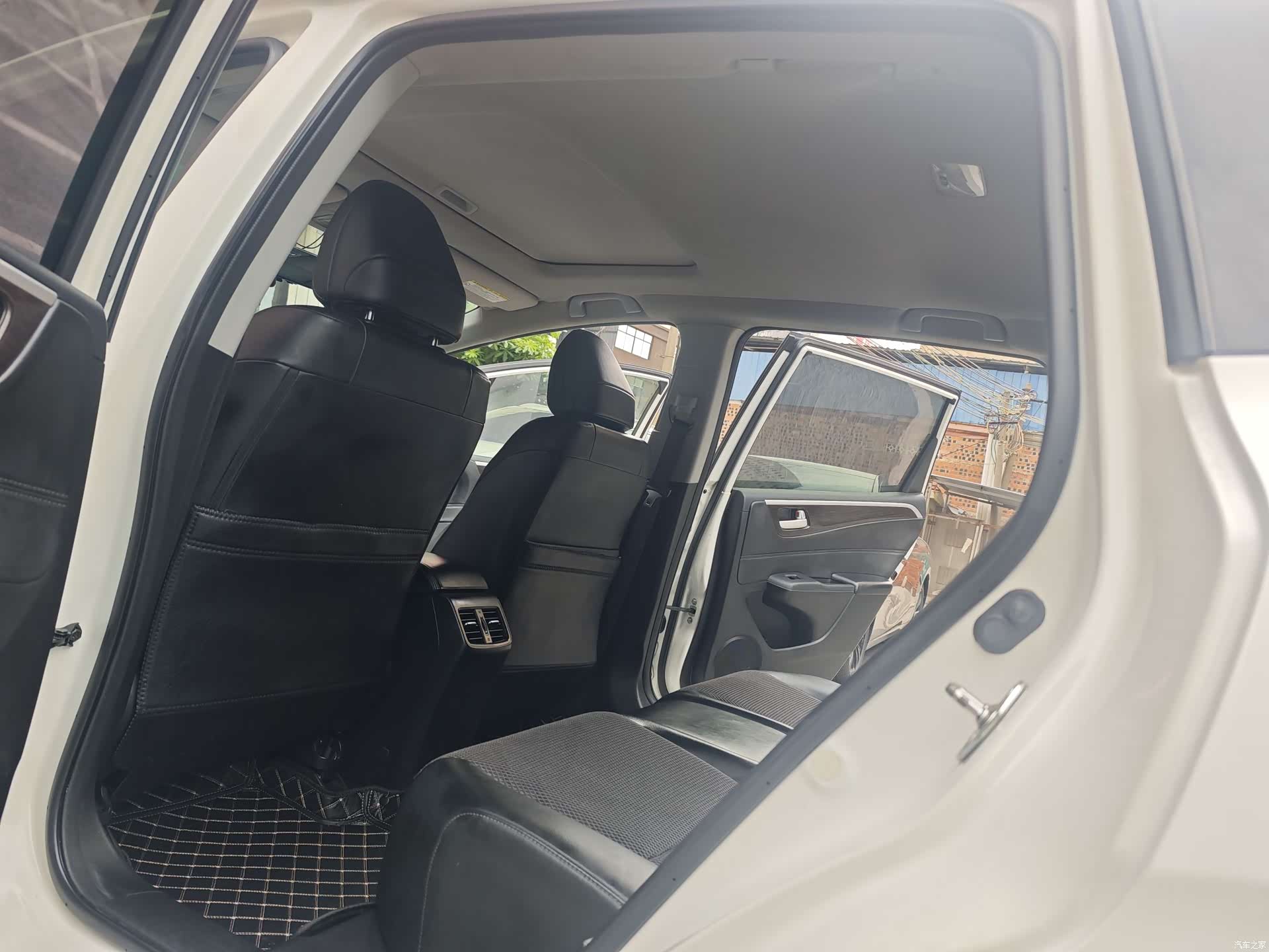 Honda Jade, 2015 11
