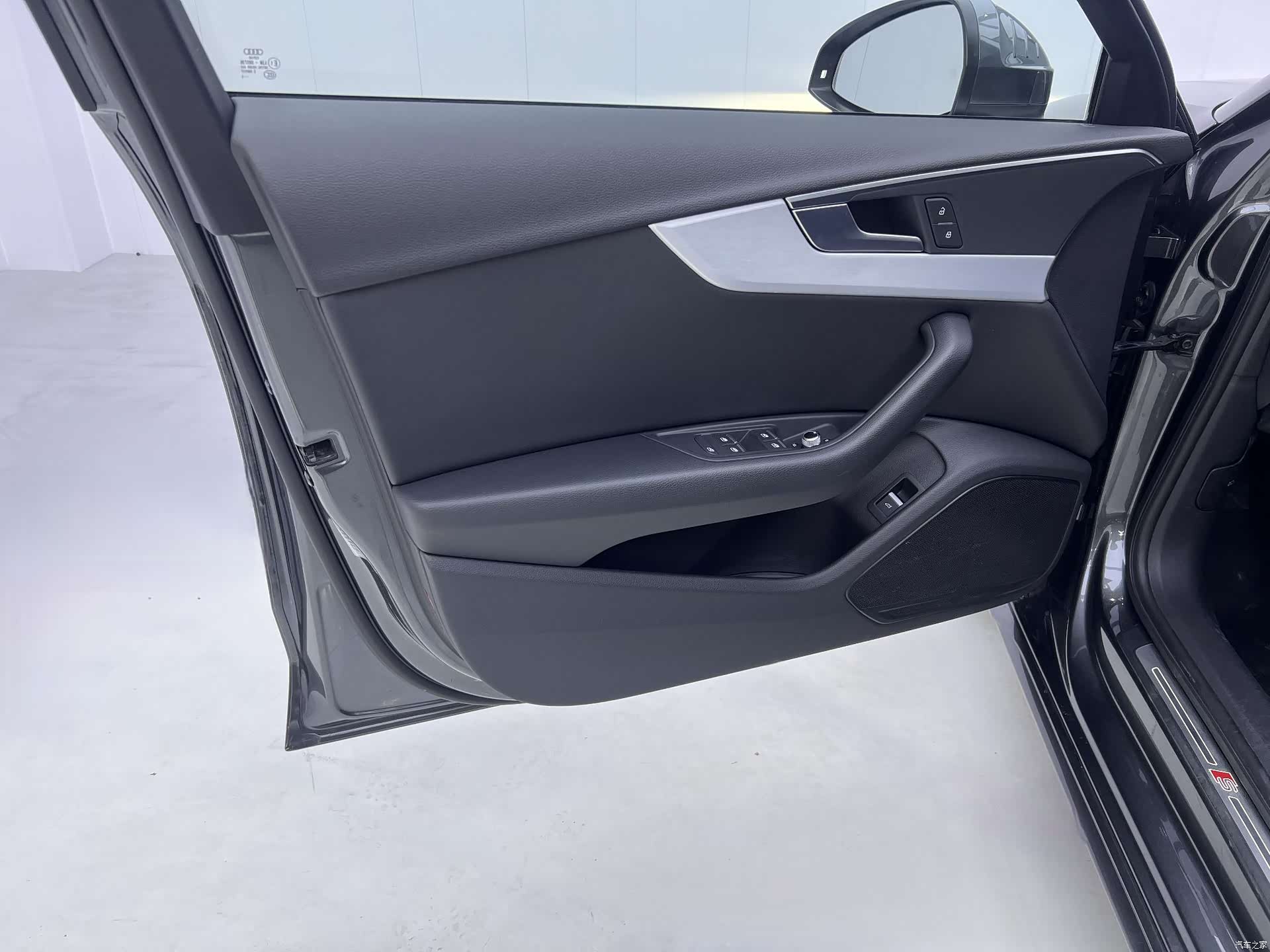 Audi A4L, 2022 13