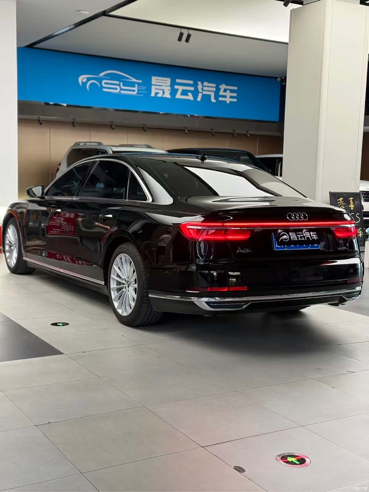 Audi A8L, 2019 9