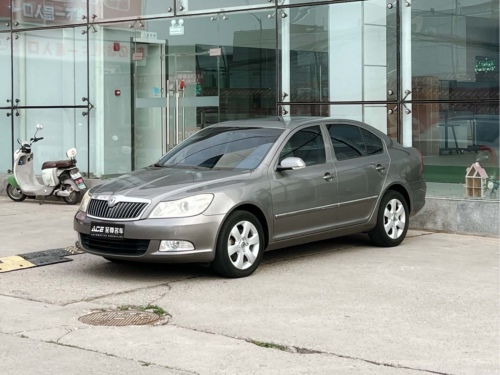 Skoda Octavia, 2010 1