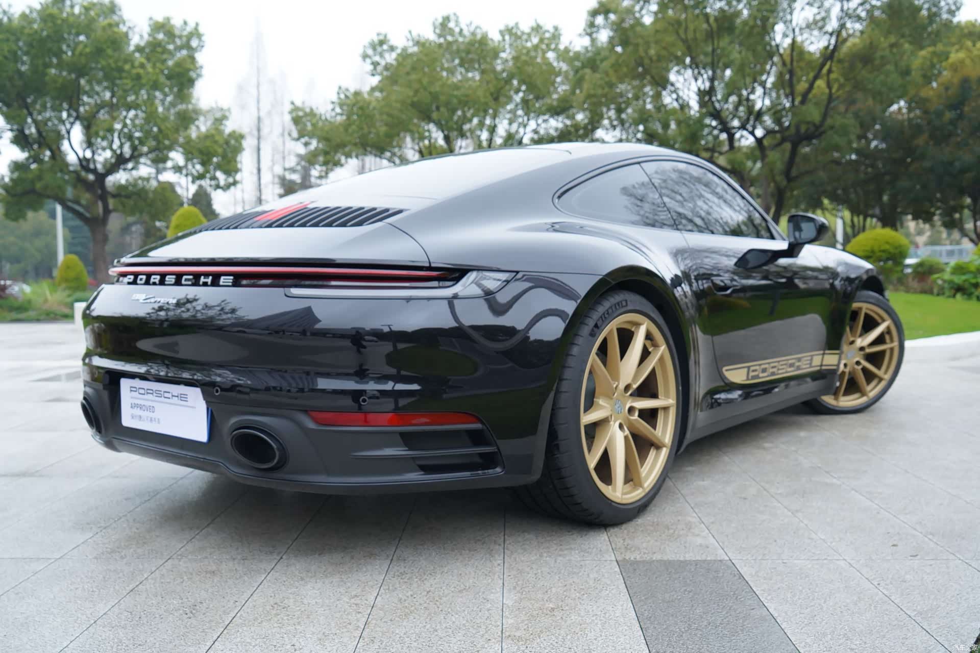 Porsche 911, 2025 17