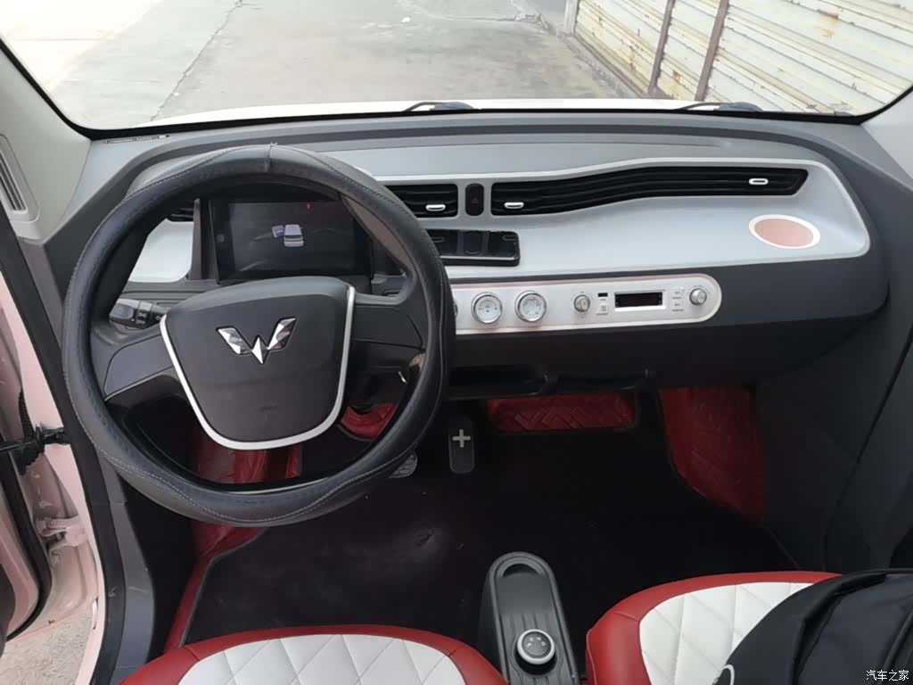 Wuling MINIEV, 2021 10