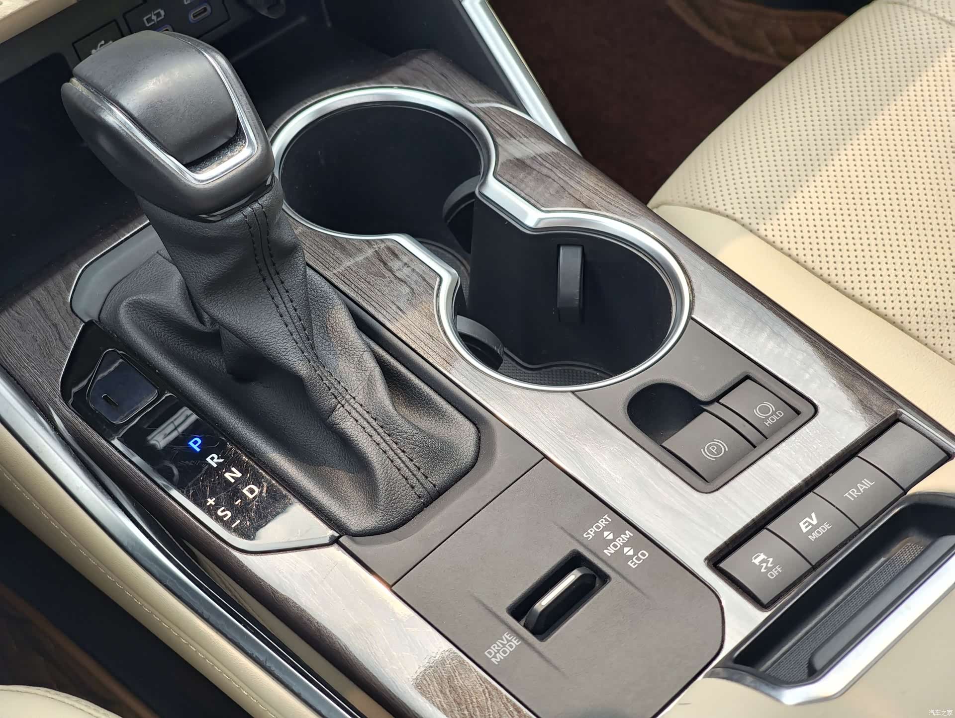 Toyota Highlander, 2022 24