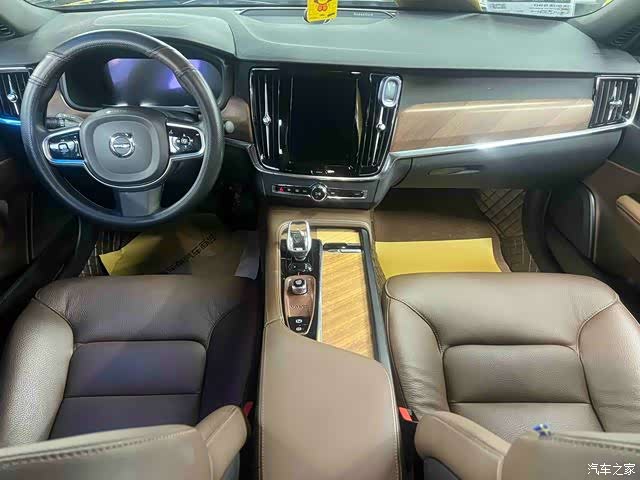 Volvo S90, 2024 10