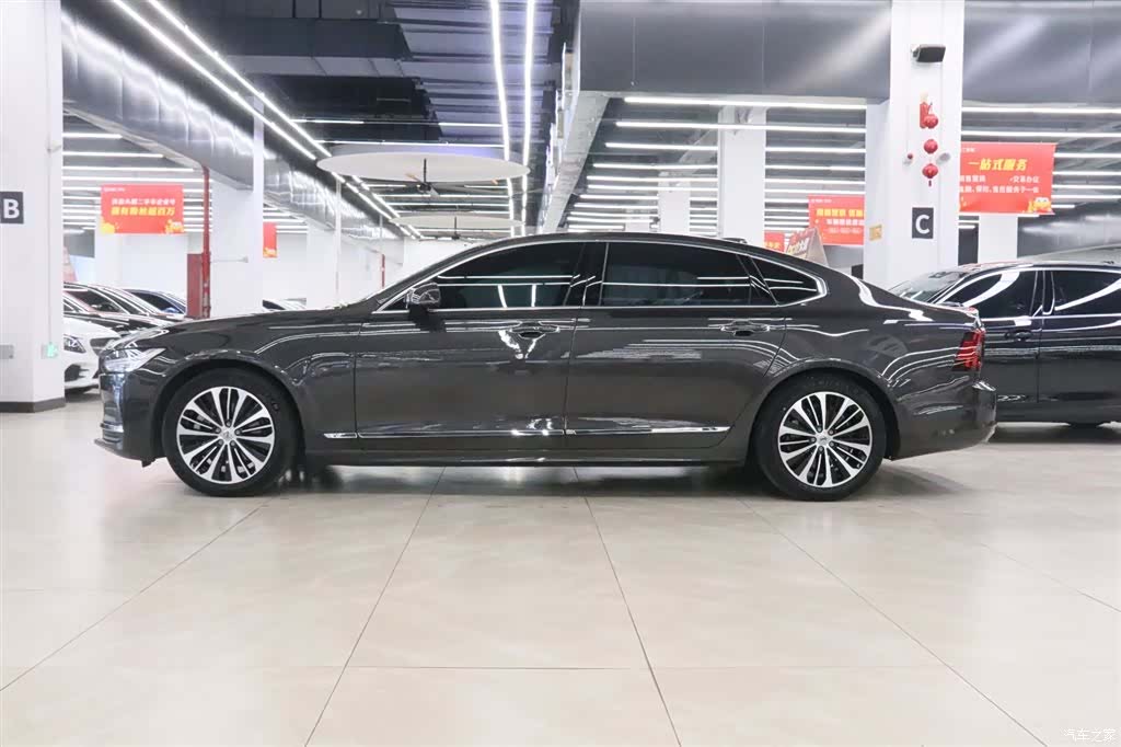 Volvo S90, 2023 2