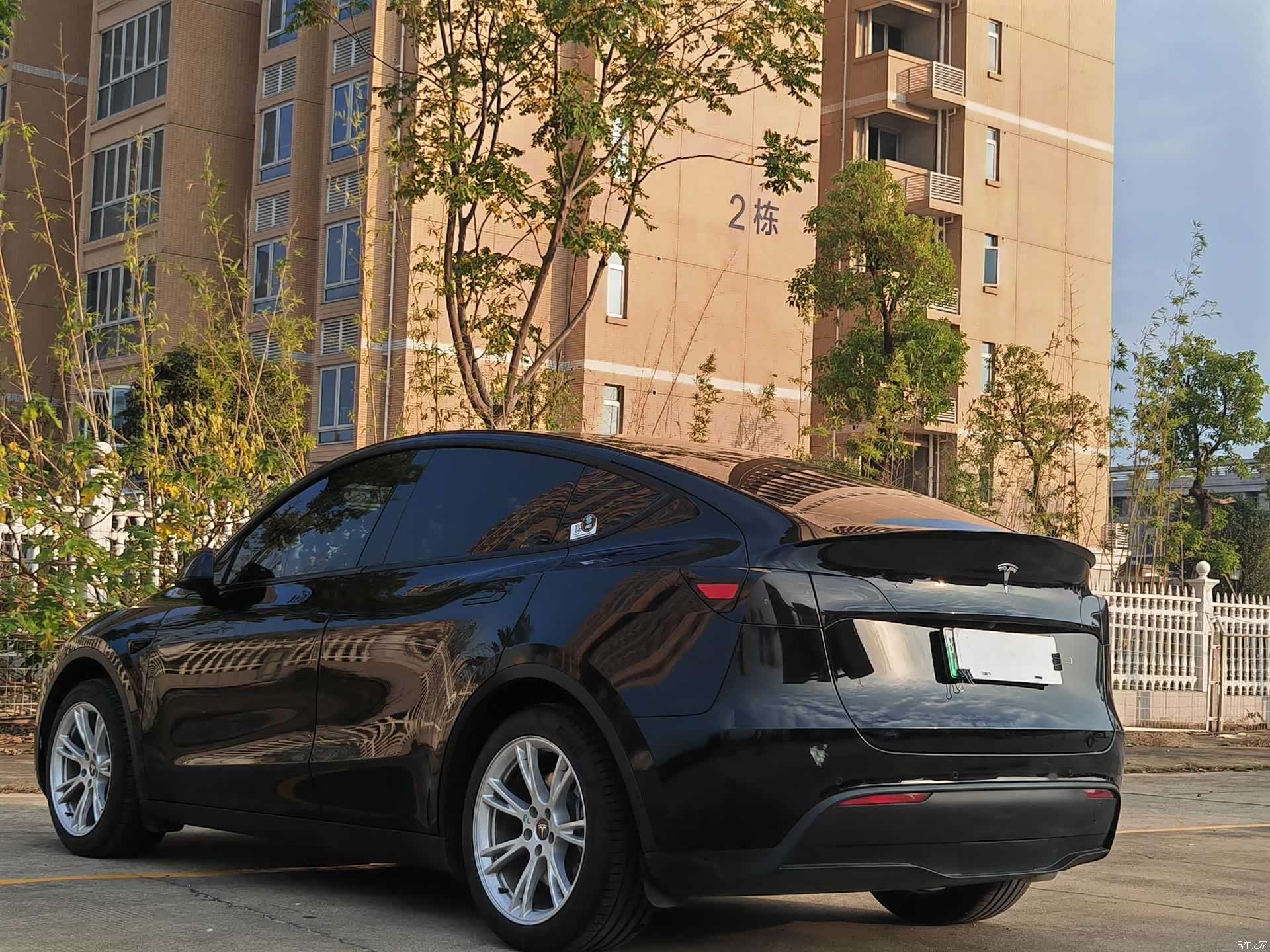 Tesla Model Y, 2022 6