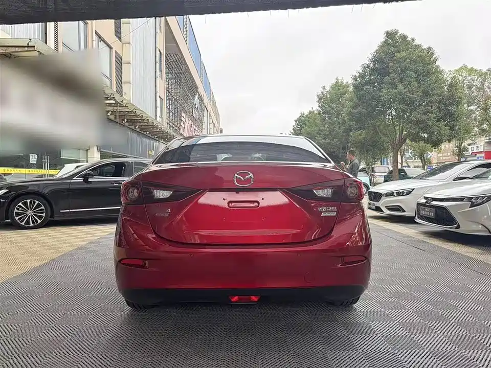 Mazda 3 Angkesaila