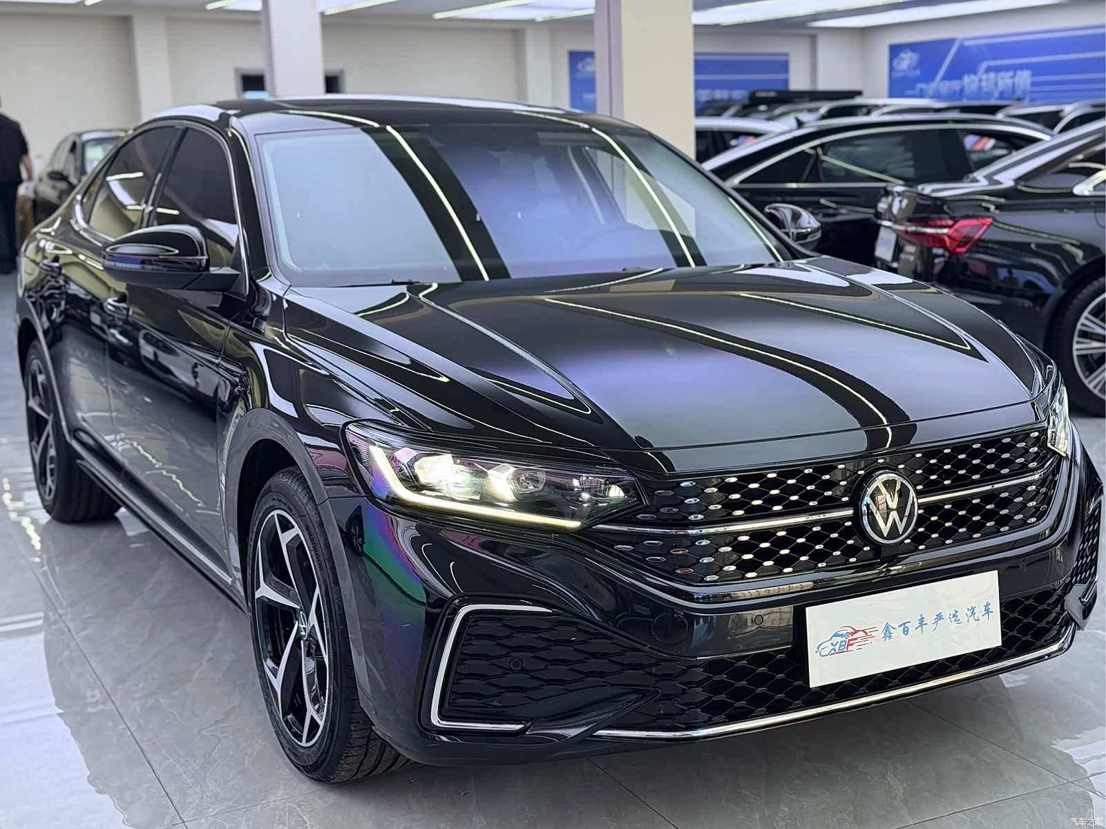 Volkswagen Passat, 2025 3