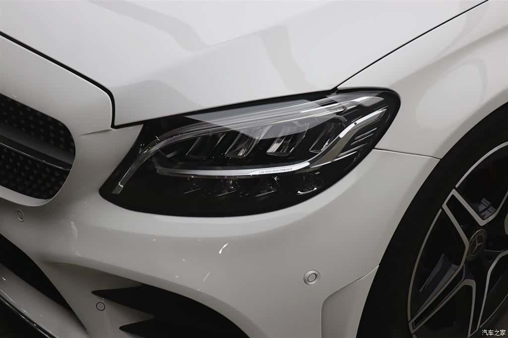 Mercedes-Benz C-Class, 2019 24