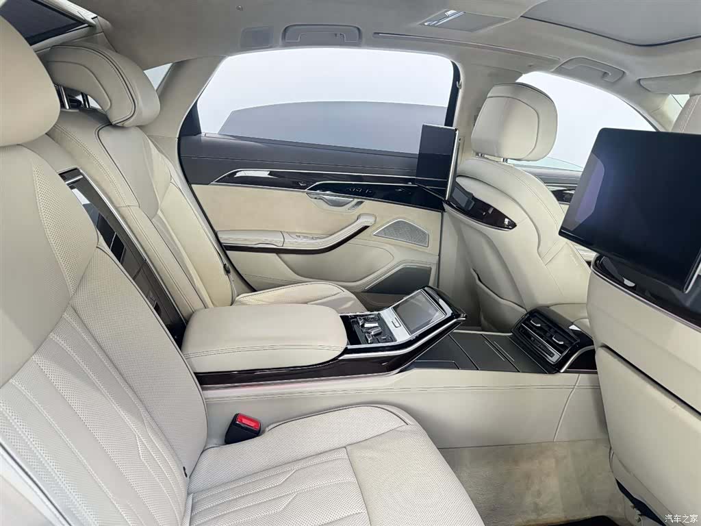 Audi A8L, 2021 8