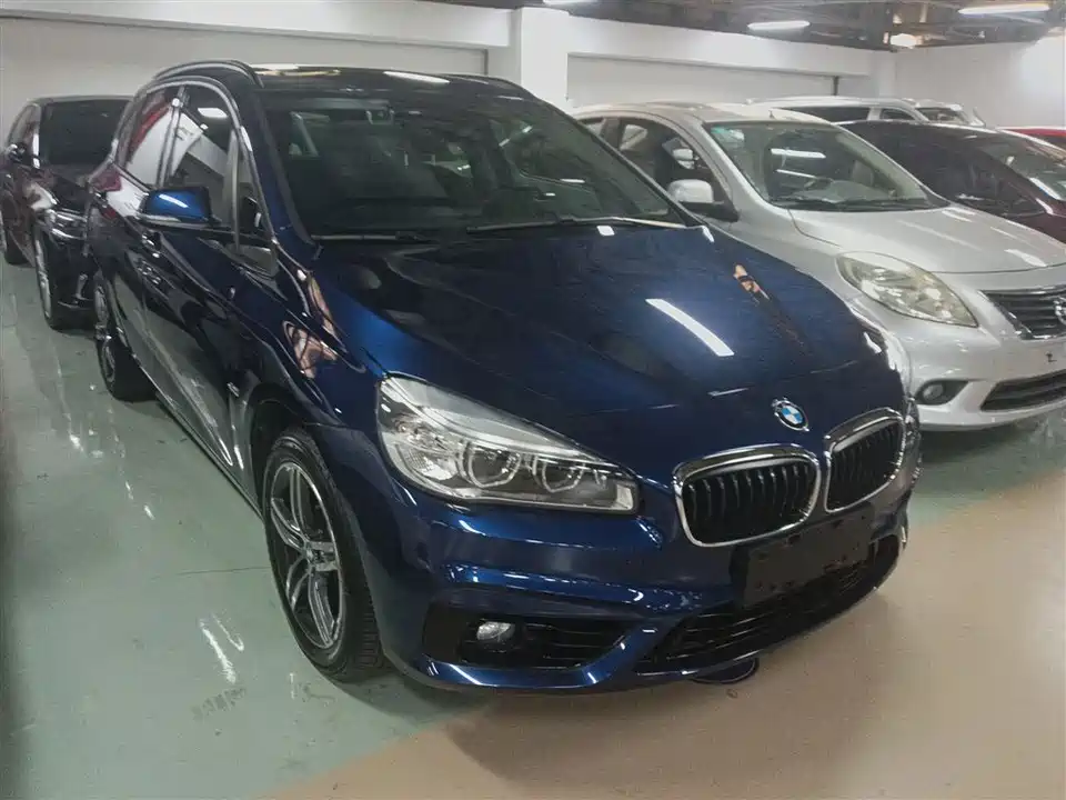 BMW 2 series station wagon