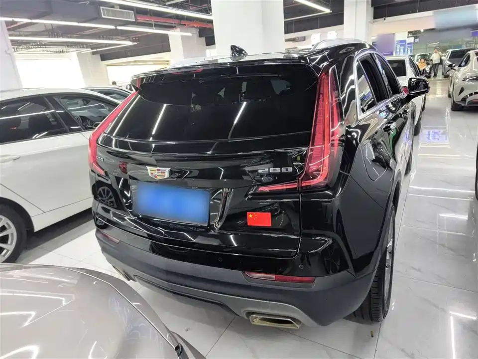 Cadillac XT4