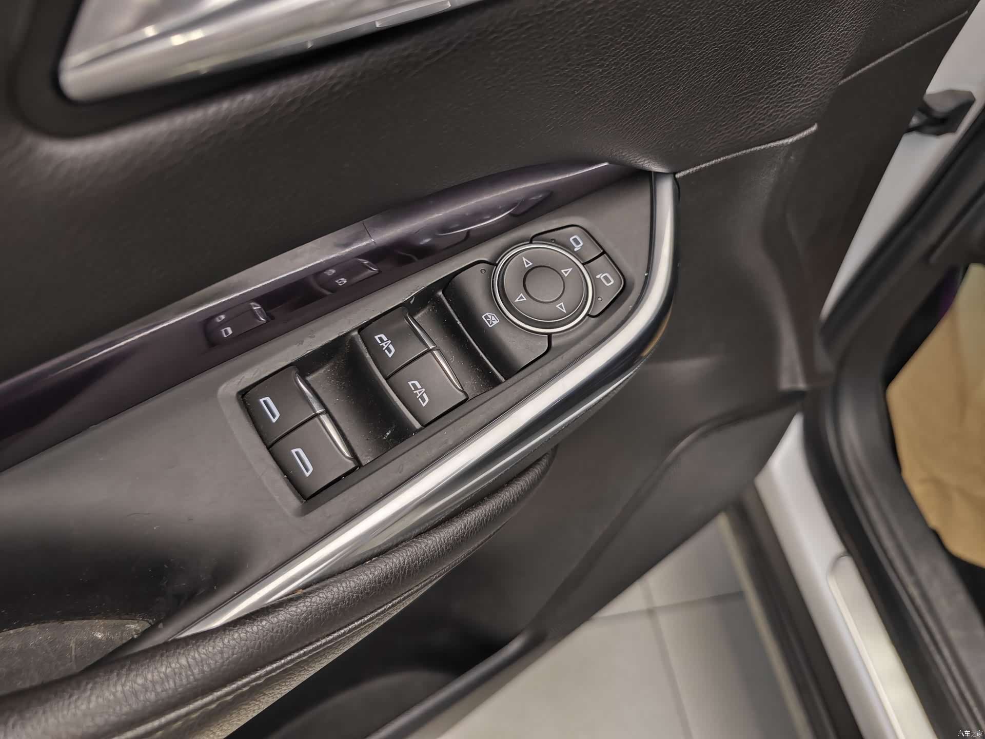 Cadillac XT4, 2021 10