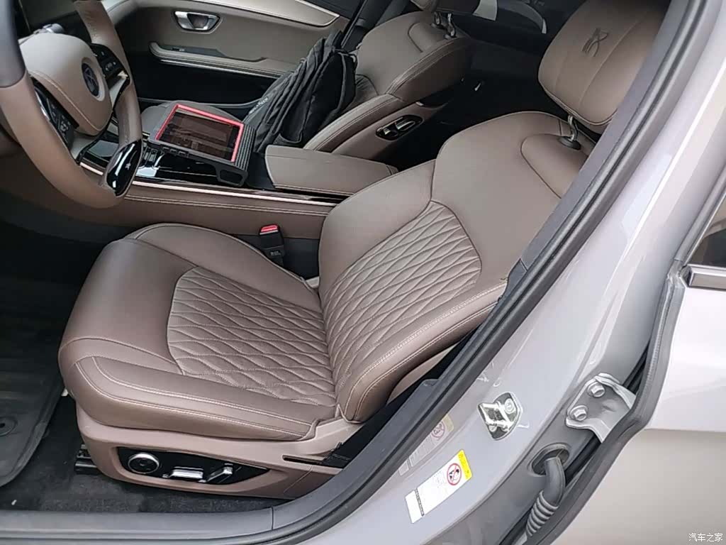 BYD Han, 2025 15