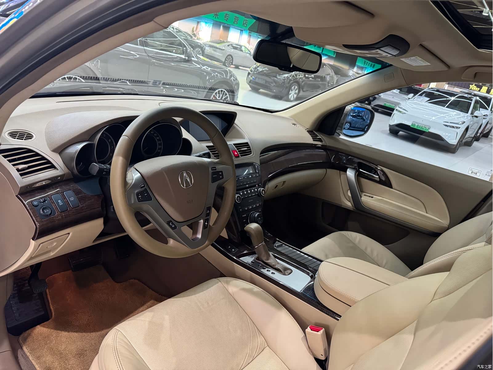 Acura MDX, 2011 все фото
